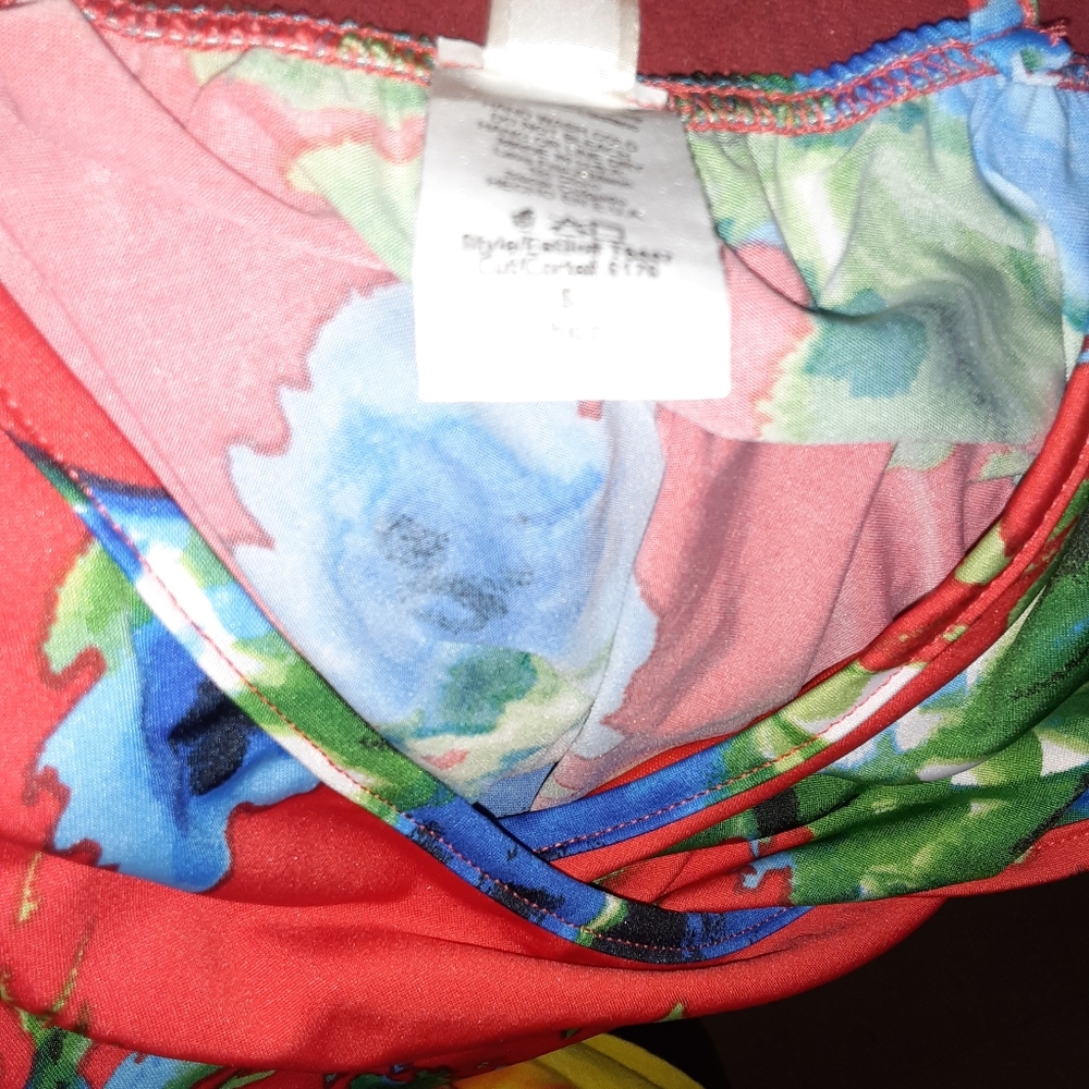 Crop top - Picture 3 of 3